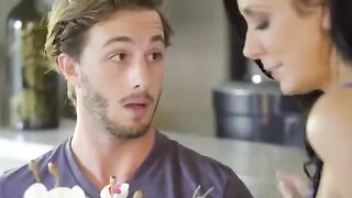 trio-con-madre-e-hija-sub