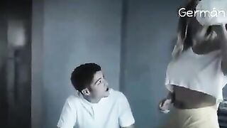 hermanastra se burla de su hermano sub