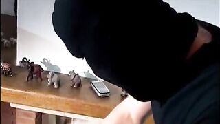 forzada por un ladron