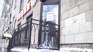 Mónica Wet - Está belleza está hasta el cuello de deudas (sub esp)