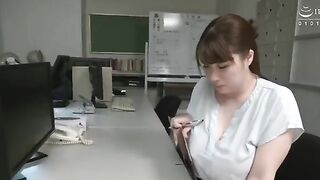 Chitose Saegusa - Maestra casada tiene una aventura con su estudiante