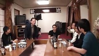 Chitose Saegusa - Esposa puta se mete con cualquier hombre que se lo proponga