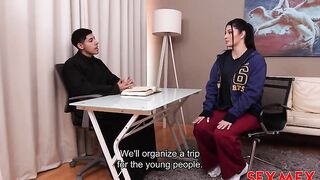 Seduciendo Al Nuevo Sacerdote